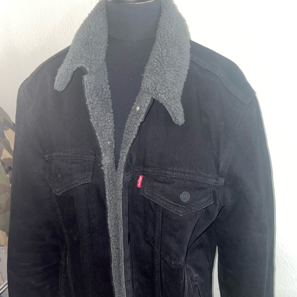 Levi’s jean jacket - Picture 1 of 3